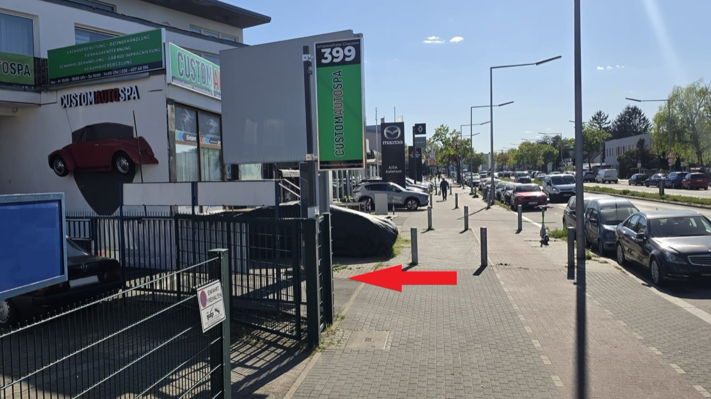 Eingang von Custom Autospa an der Johannisthaler Chaussee 399 in Berlin-Rudow